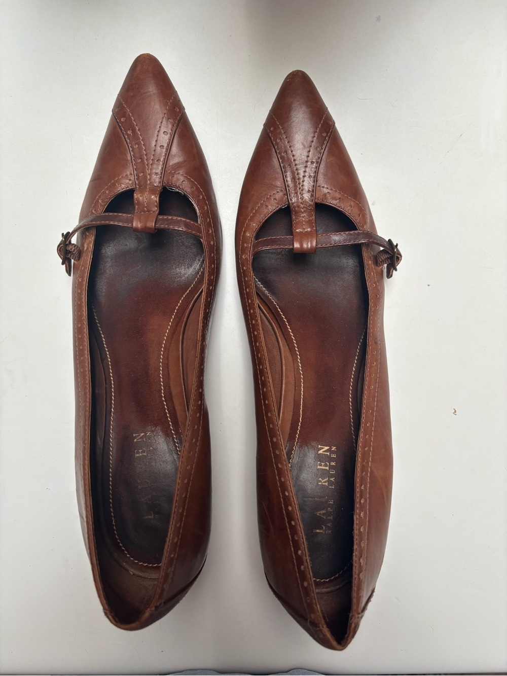 Women’s Ralph Lauren Brown Pointed-Toe Leather heels.
